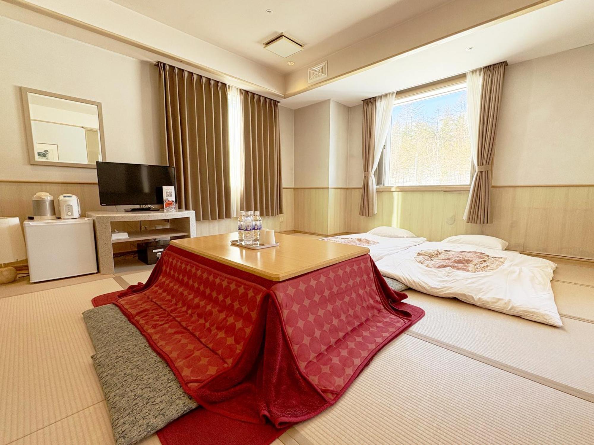 Japanese-Style Room,1675834656:JPEG